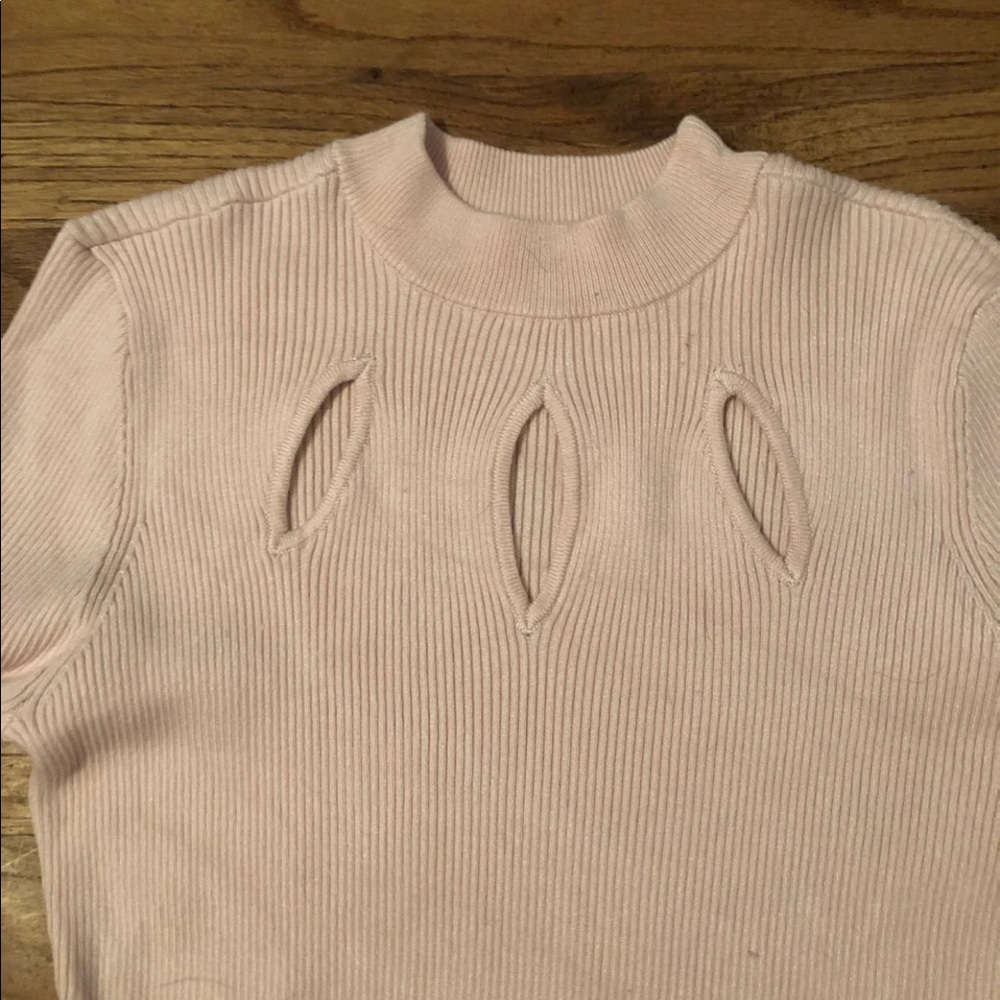 Sweater - Picture 2 of 5